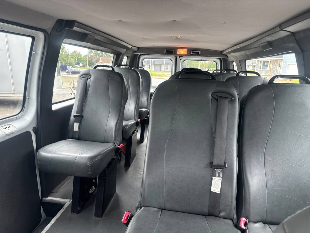 Used 2014 Ford E-250 and Econoline 250 Extended w/ Power Group RWD image 25
