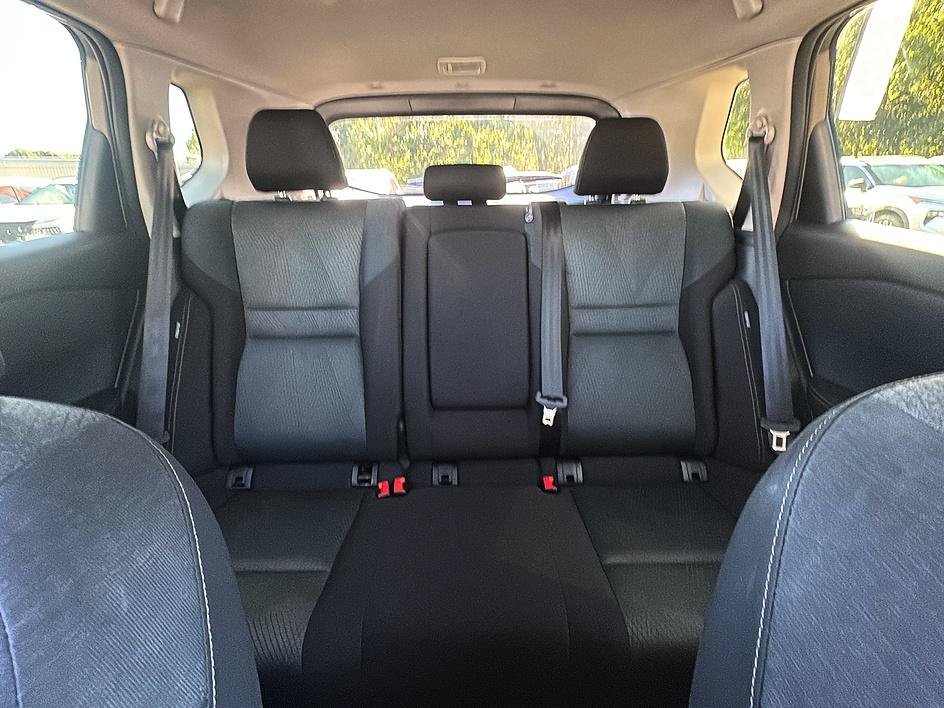 Certified 2025 Nissan Rogue SV AWD/4WD image 12