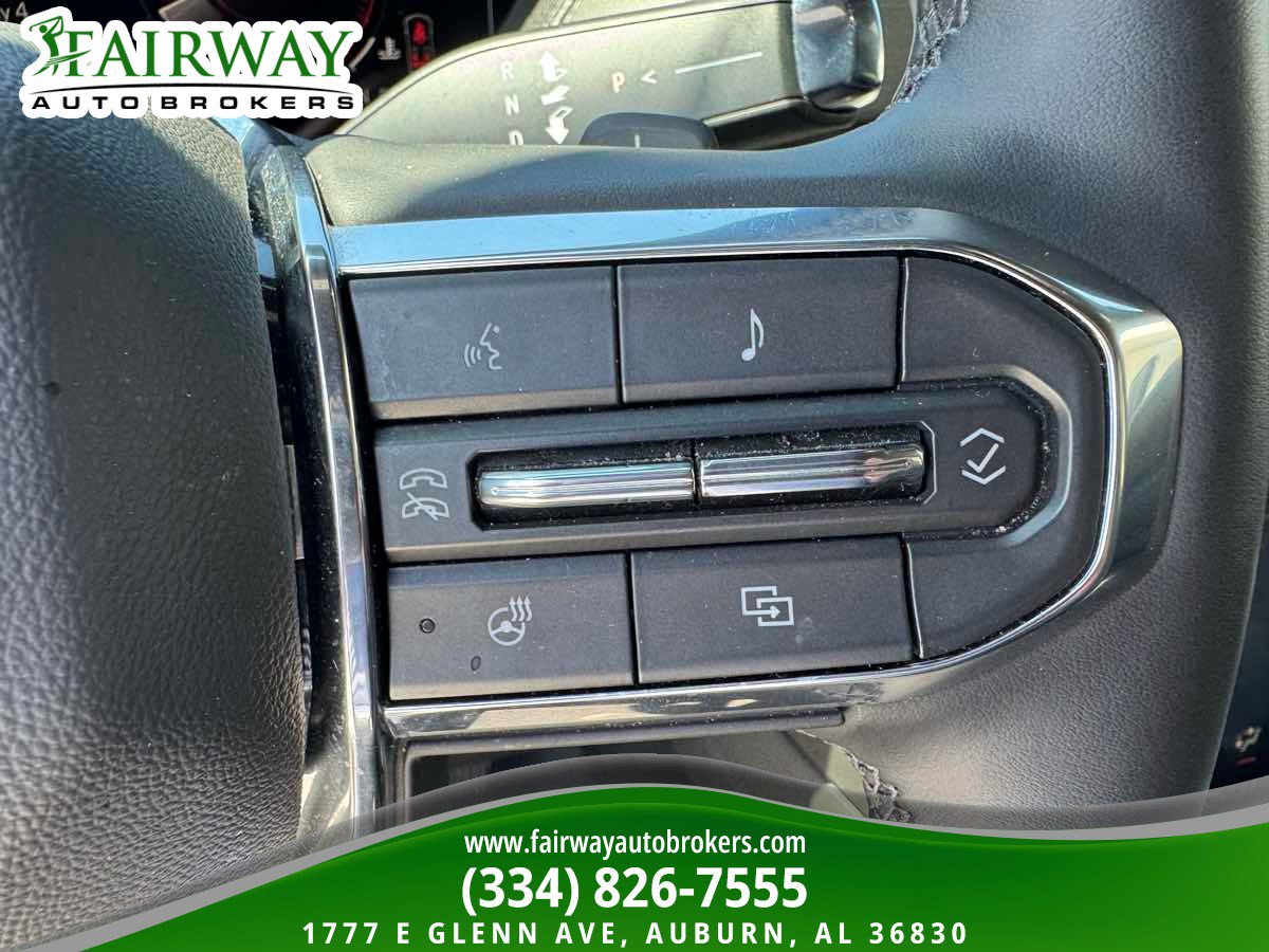 Used 2025 GMC Yukon Denali AWD/4WD image 26