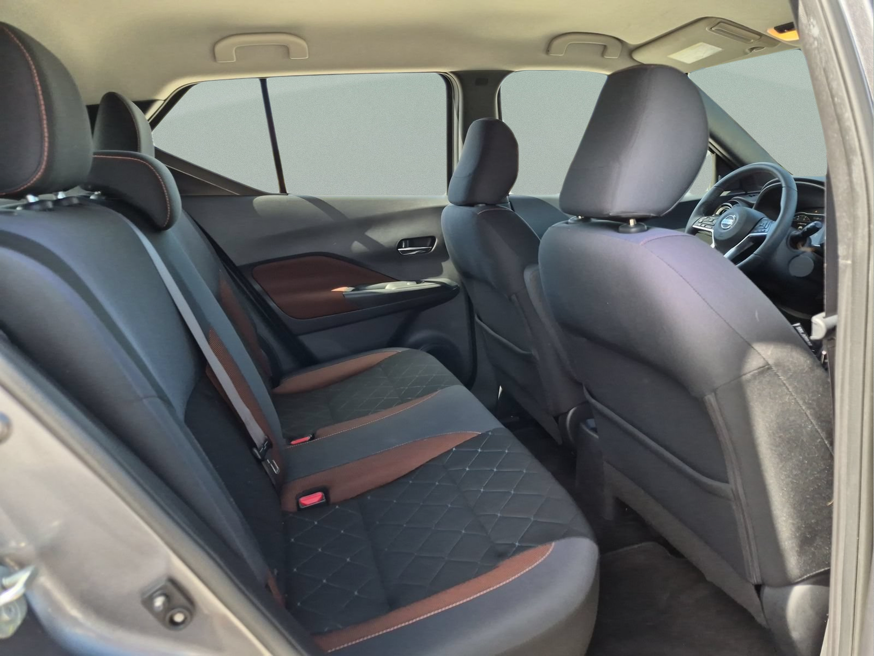Used 2019 Nissan Kicks SR FWD image 17