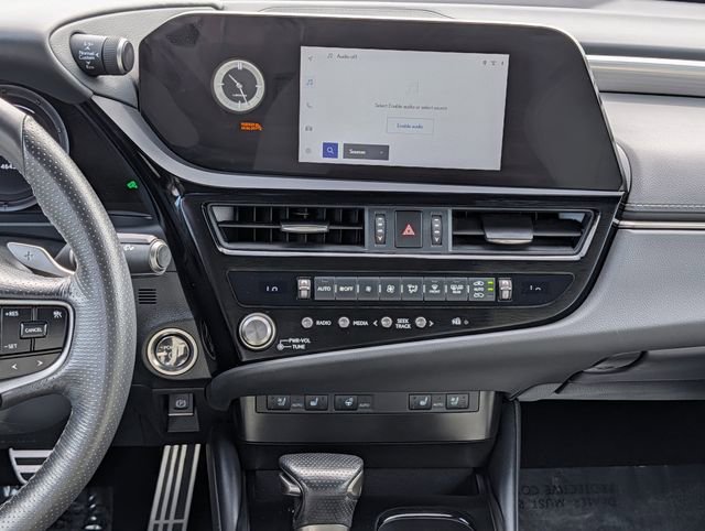 Used 2023 Lexus ES 300h F Sport image 15