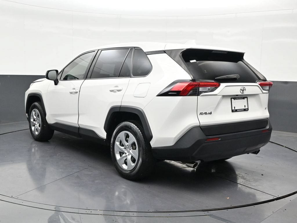 Used 2023 Toyota RAV4 LE FWD image 3