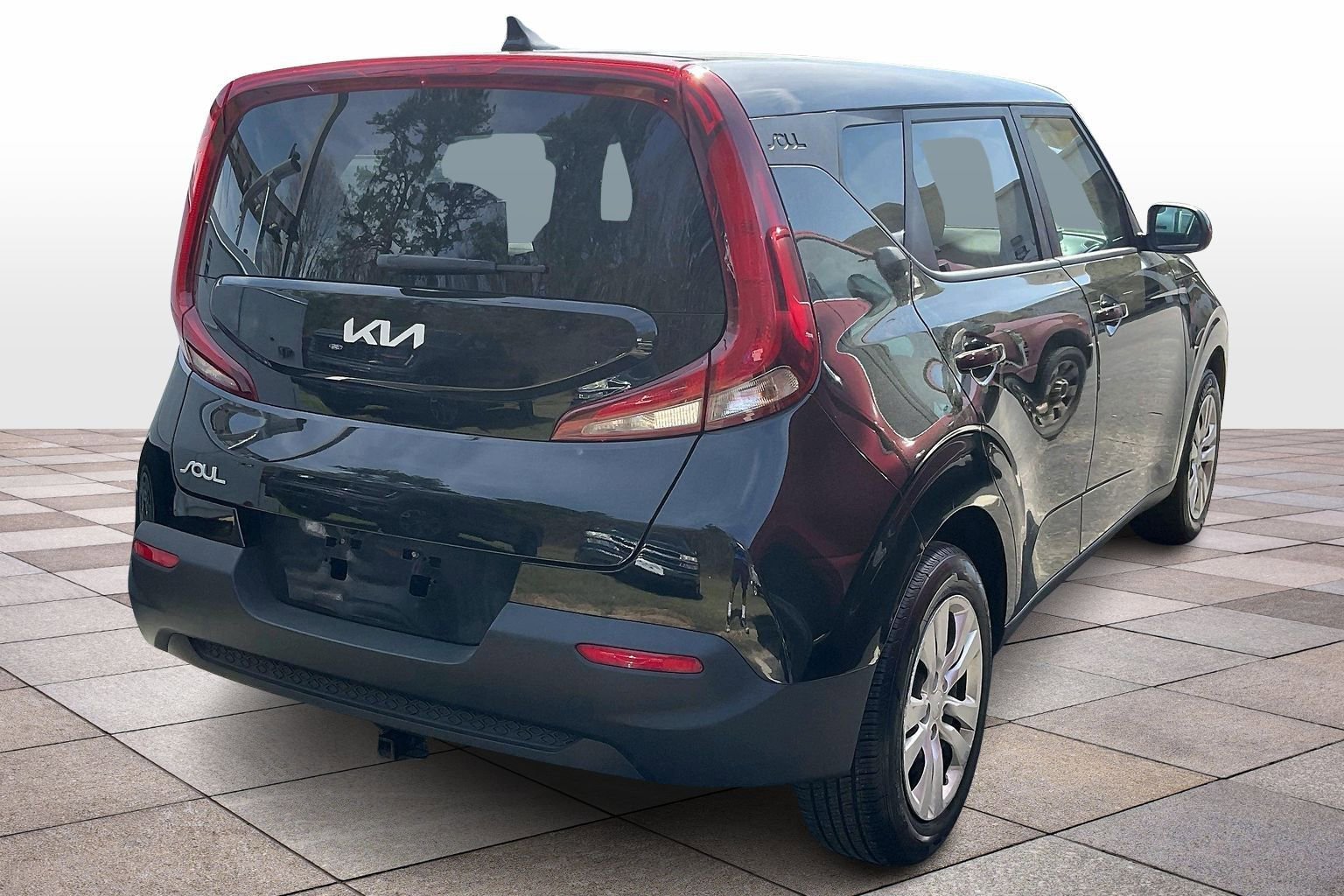 Used 2022 Kia Soul LX FWD image 12
