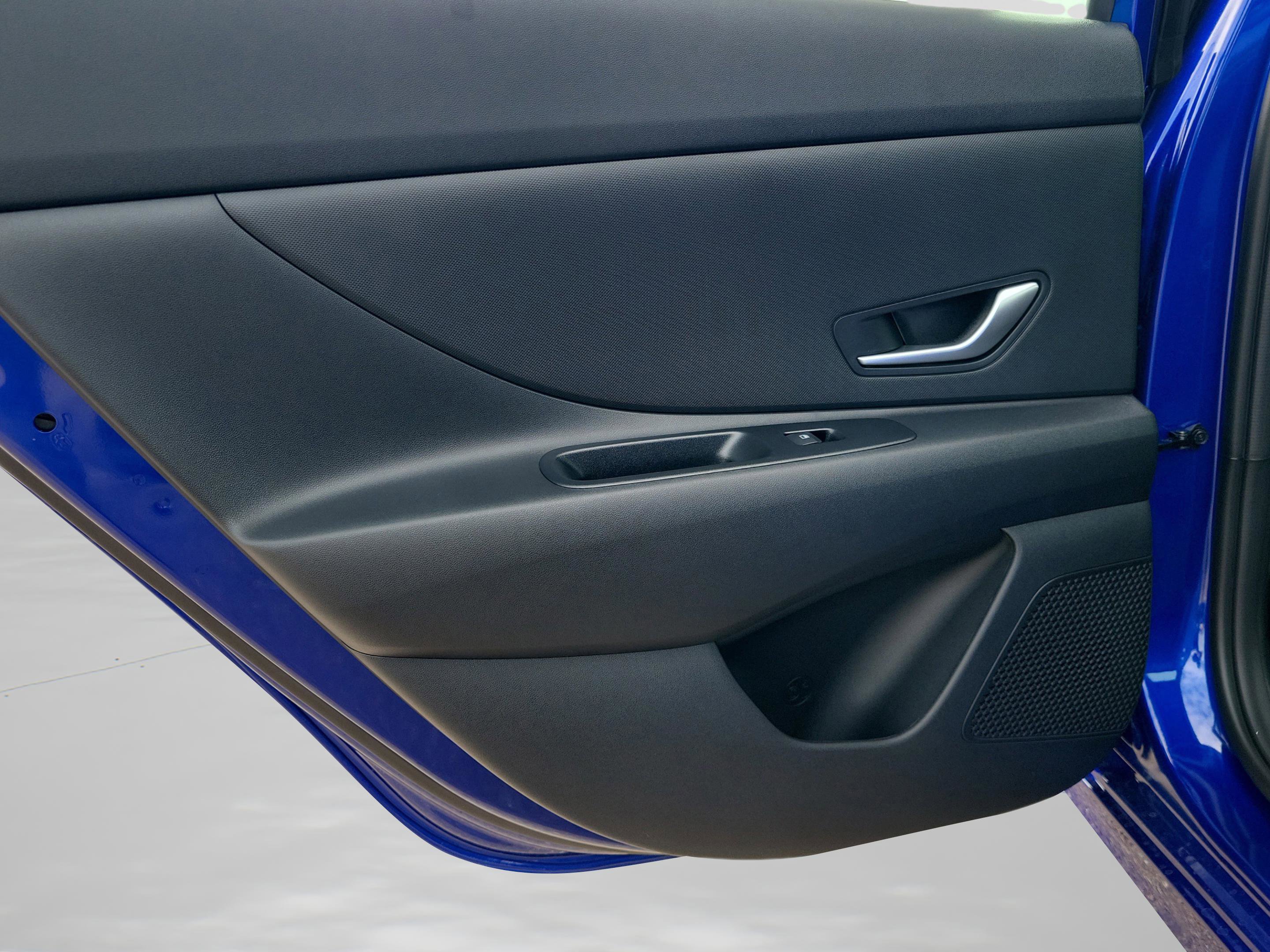 New 2026 Hyundai Elantra Blue image 9