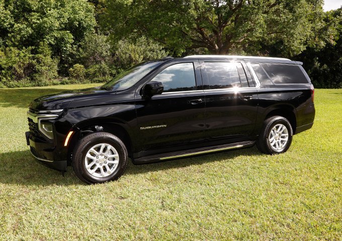 Used 2025 Chevrolet Suburban LS
