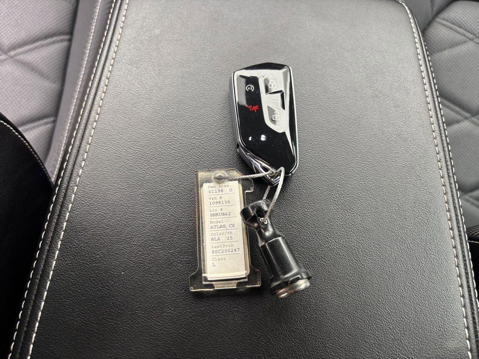 Used 2025 Volkswagen Atlas Cross Sport SE image 22