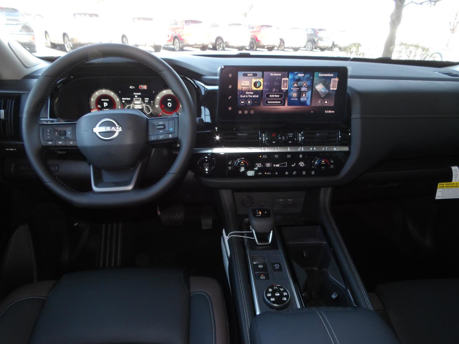 New 2026 Nissan Pathfinder Platinum image 15