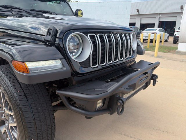 Used 2024 Jeep Wrangler Unlimited Sahara w/ Technology Group AWD/4WD image 10
