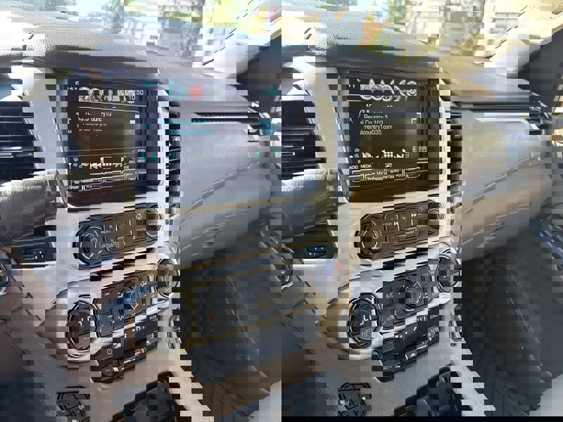 Used 2017 GMC Yukon SLT w/ Open Road Package image 38