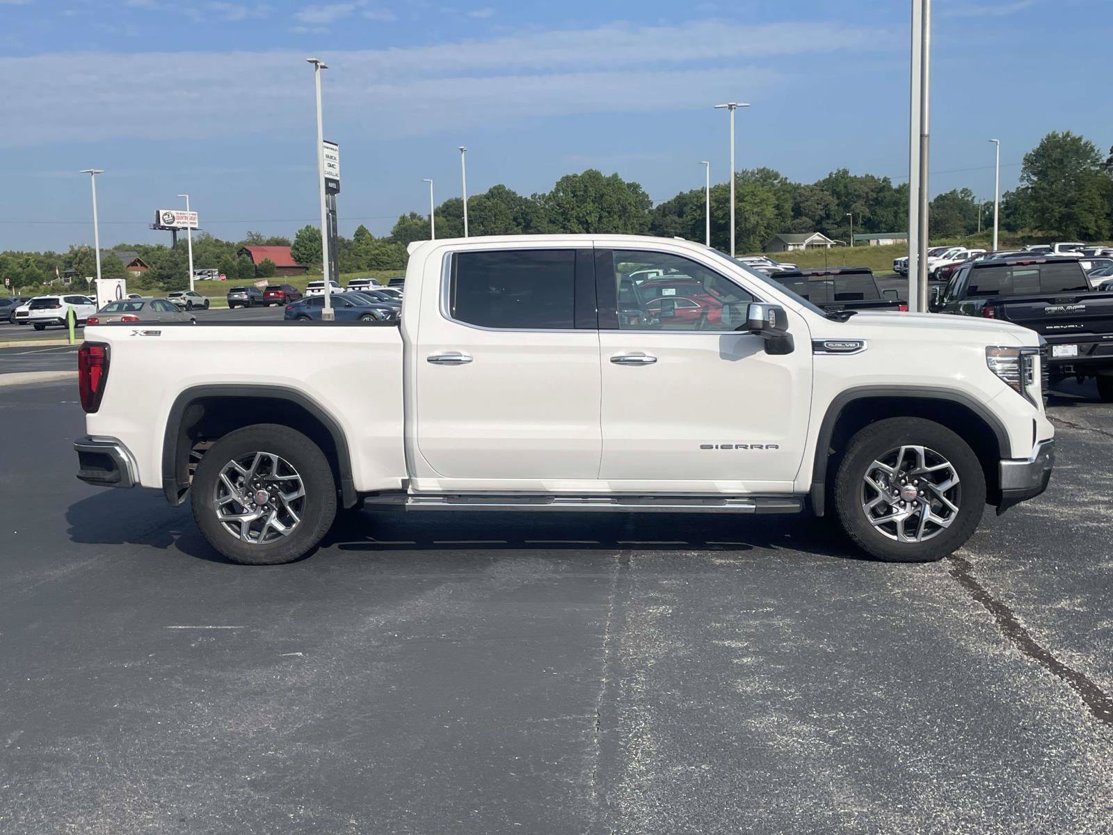 Certified 2025 GMC Sierra 1500 SLT w/ SLT Premium Plus Package AWD/4WD image 2