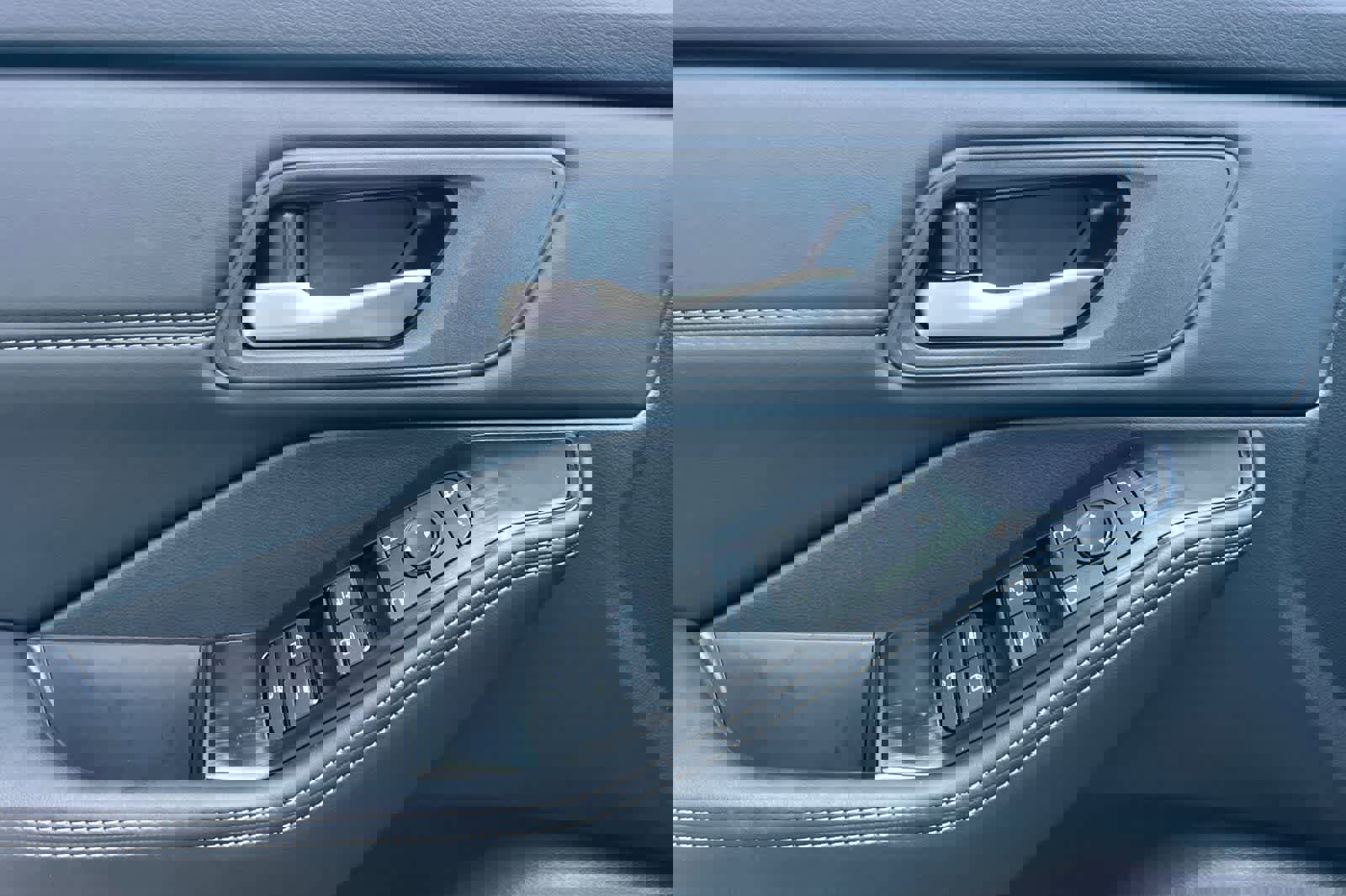 New 2026 Nissan Rogue SV image 13