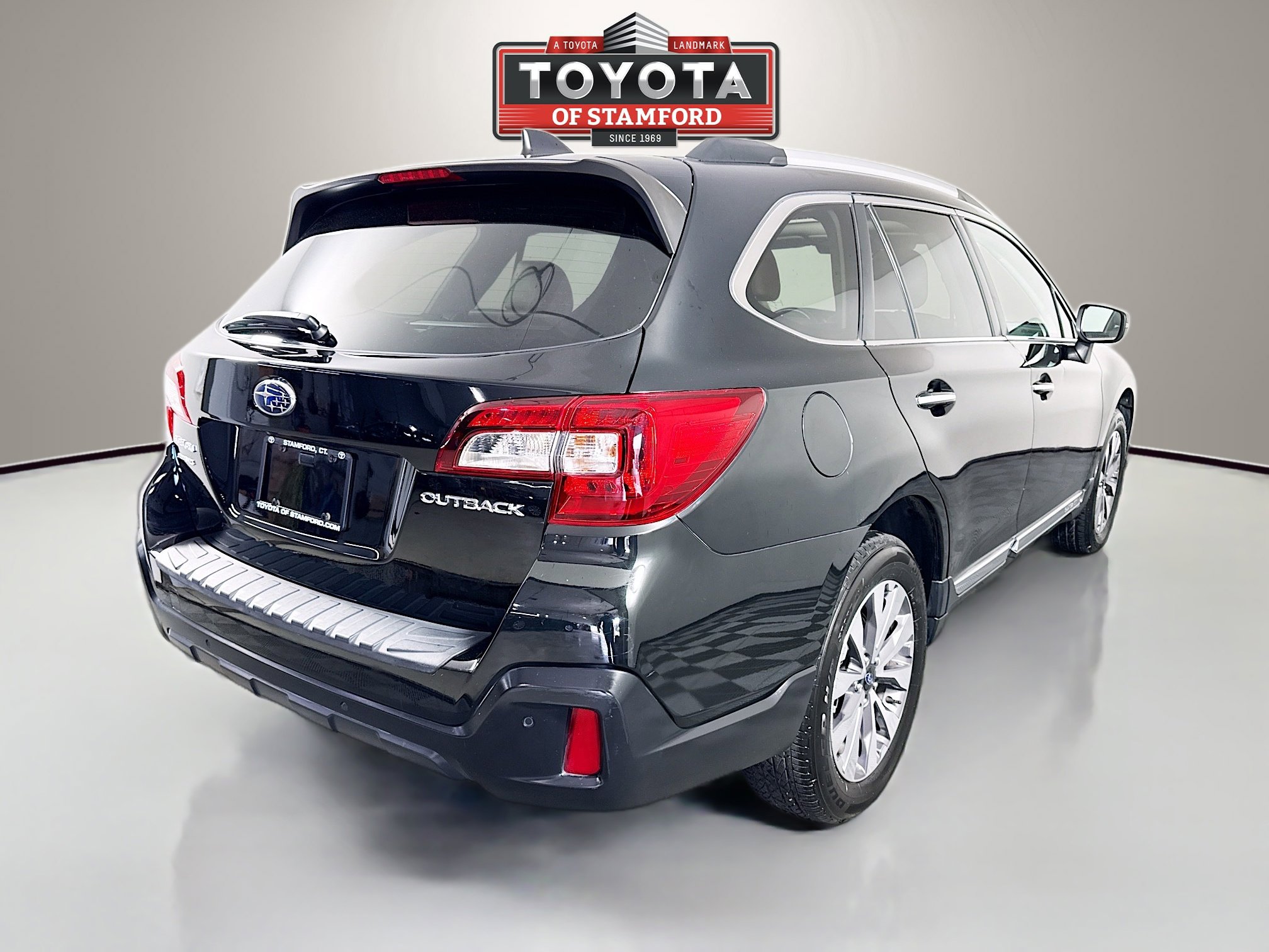 Used 2018 Subaru Outback 2.5i Touring image 7