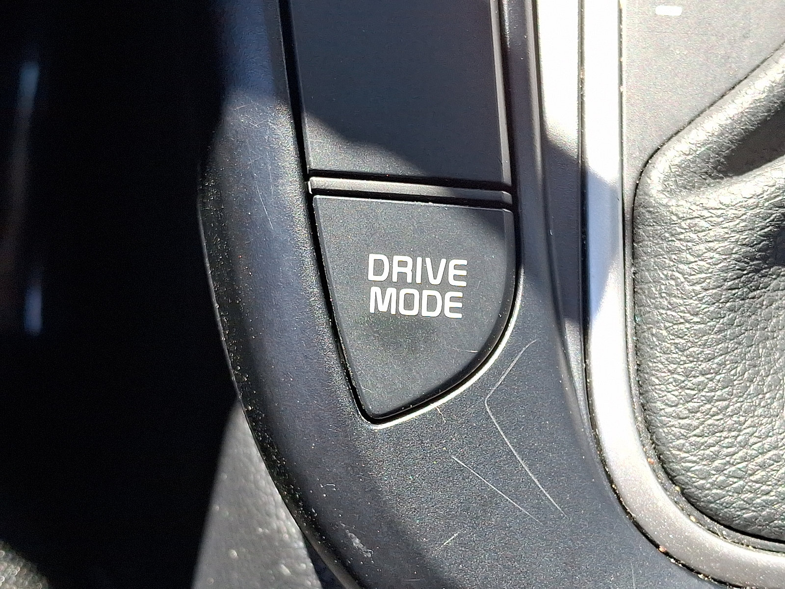 Used 2025 Kia Soul LX w/ LX Technology Package FWD image 23