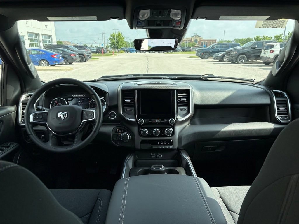 New 2026 RAM 1500 Express AWD/4WD image 10