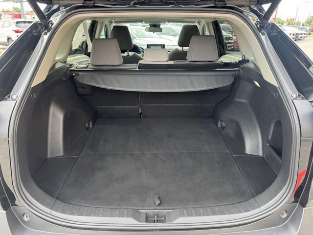Used 2022 Toyota RAV4 XLE w/ Convenience Package FWD image 10