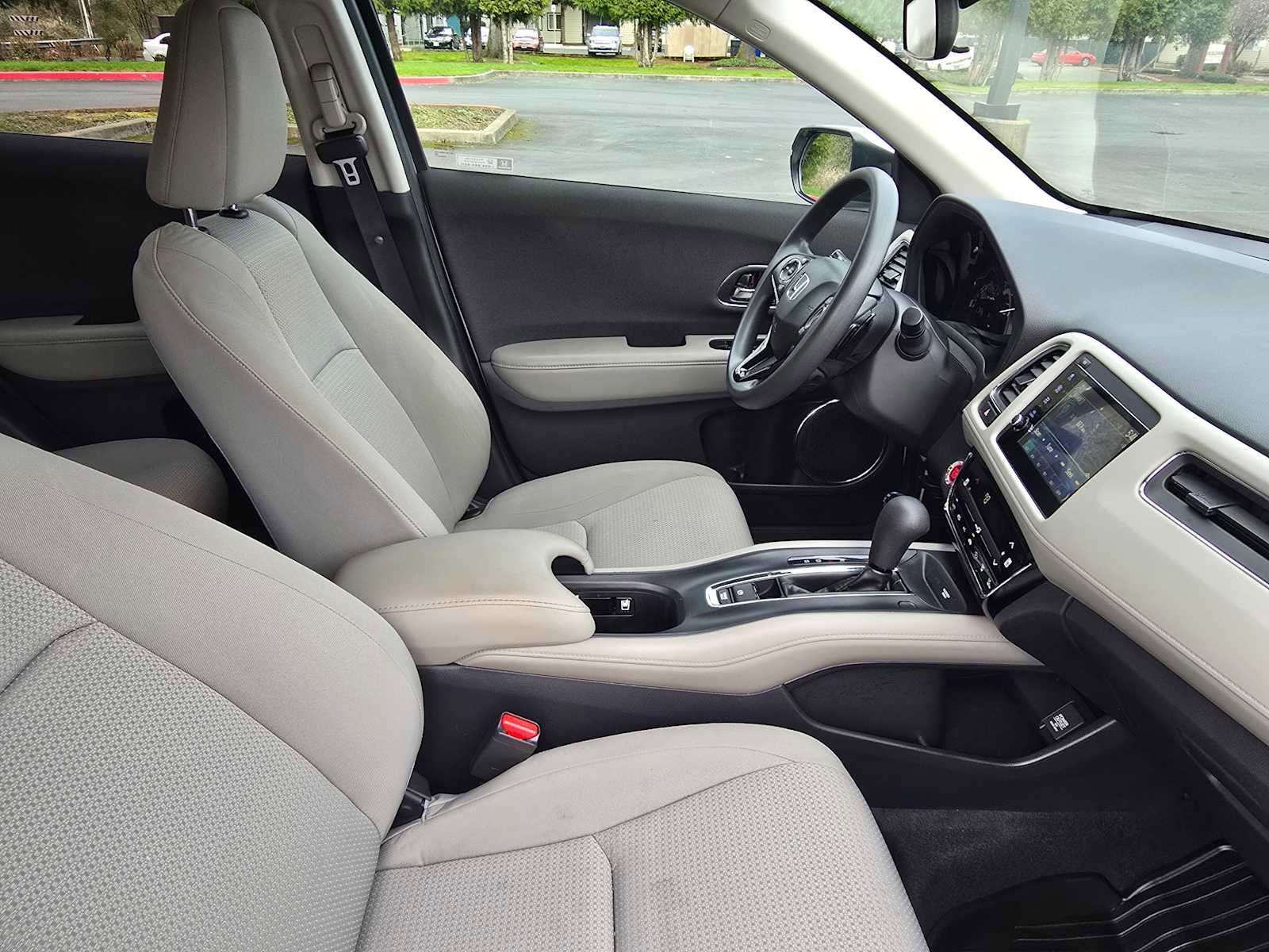 Used 2022 Honda HR-V EX image 10