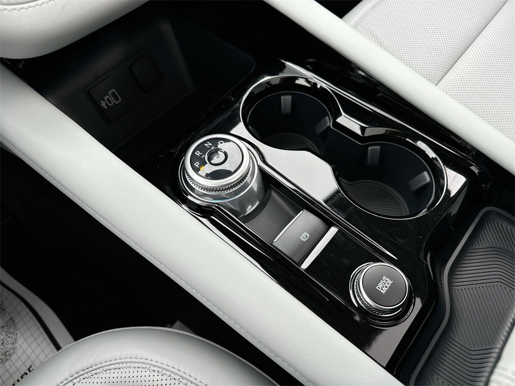 New 2026 Ford Explorer Platinum w/ LUX Leather Package image 23