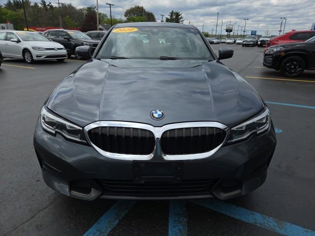 Used 2020 BMW 330i xDrive Sedan w/ Premium Package AWD/4WD video 2