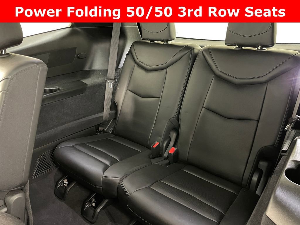 Used 2024 Cadillac XT6 Sport w/ Technology Package image 17
