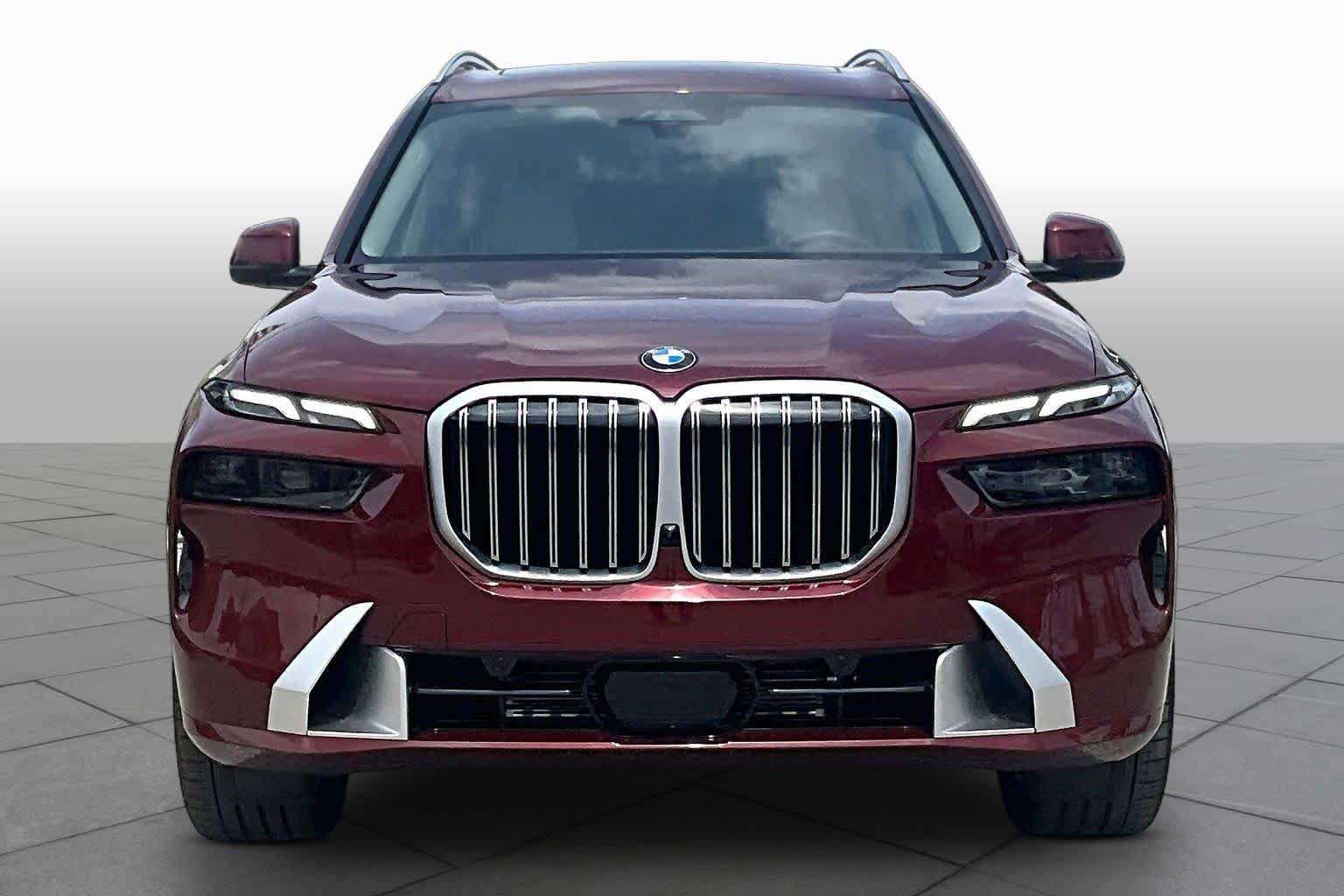 Used 2026 BMW X7 xDrive40i AWD/4WD image 3