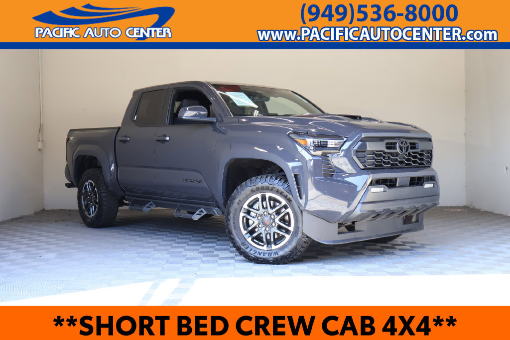 Used 2025 Toyota Tacoma TRD Sport AWD/4WD image 1