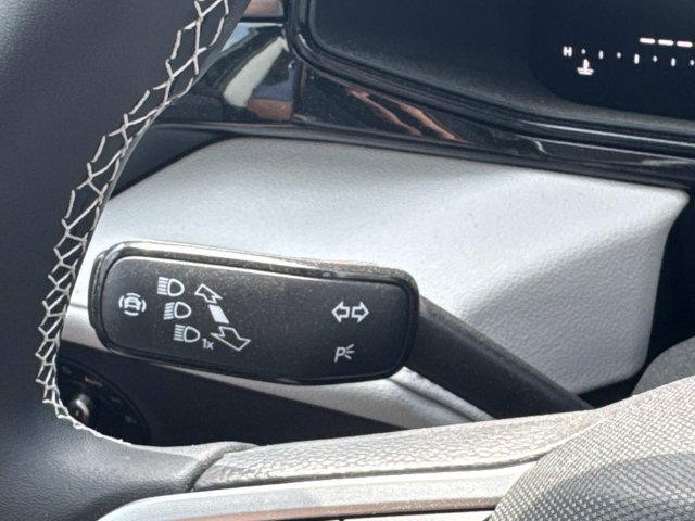New 2026 Volkswagen Taos S FWD image 21