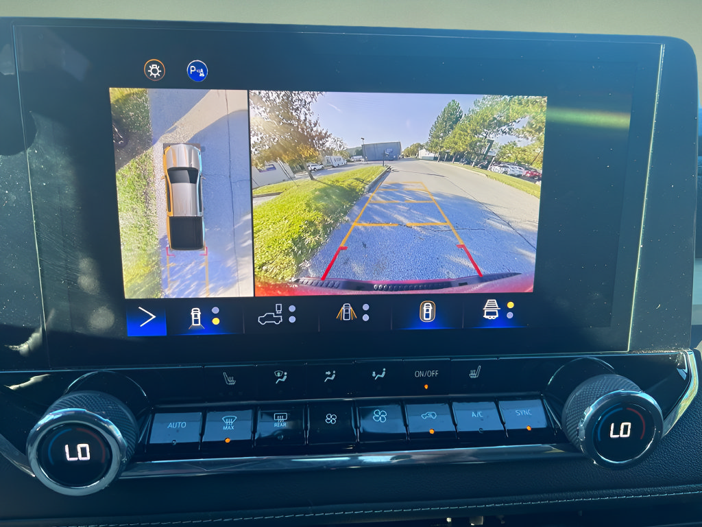 Used 2023 Chevrolet Colorado LT w/ LT Convenience Package III RWD image 27