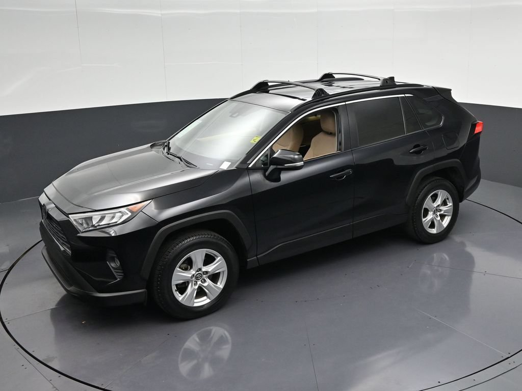 Used 2020 Toyota RAV4 XLE w/ Convenience Package FWD image 26