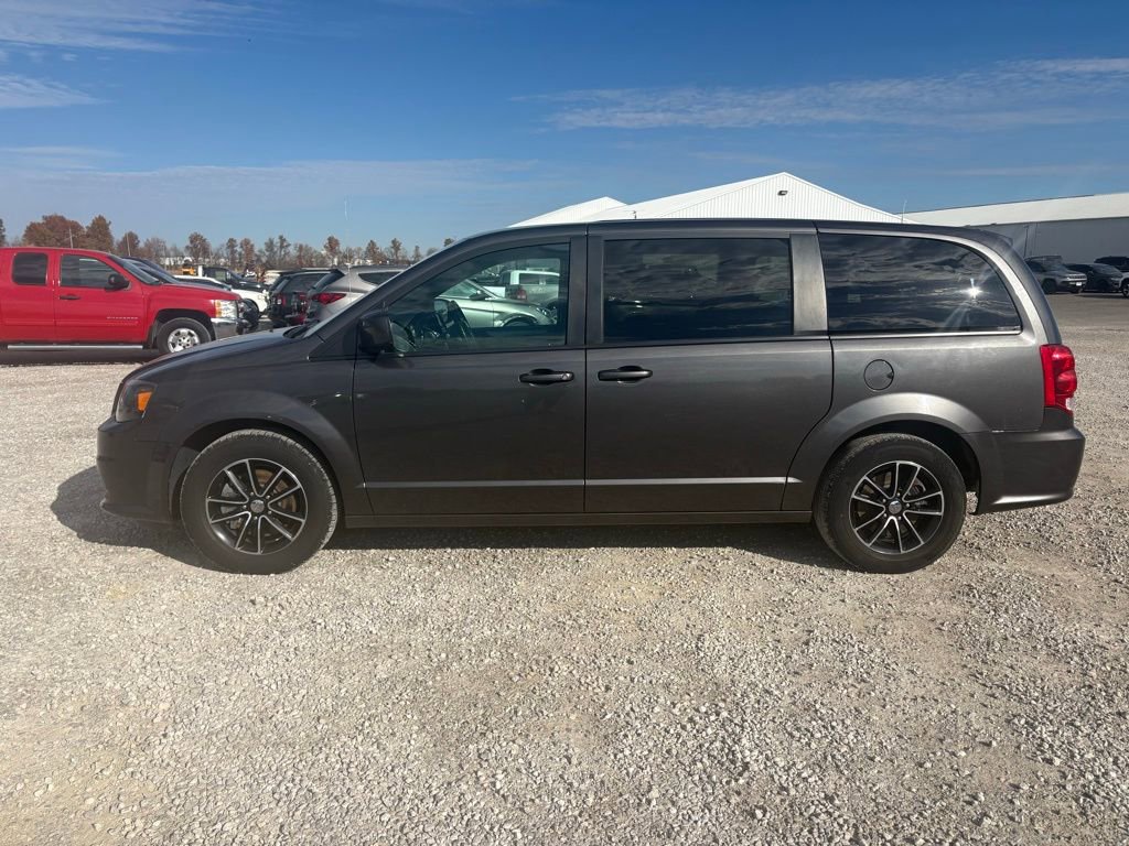 Used 2019 Dodge Grand Caravan GT image 3