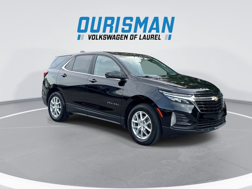 Used 2024 Chevrolet Equinox LT FWD image 2