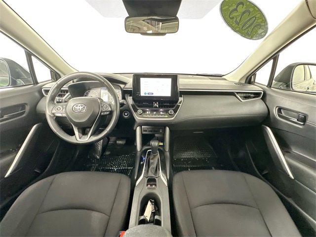 Used 2023 Toyota Corolla Cross LE image 30