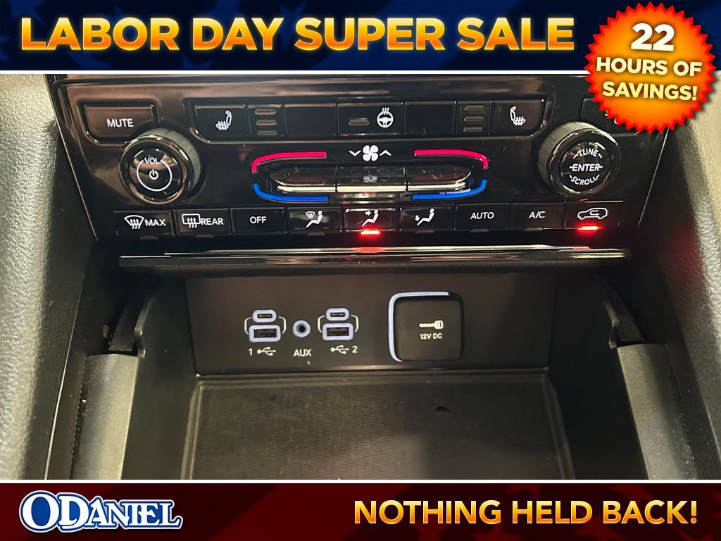 Used 2024 Jeep Grand Cherokee L Altitude AWD/4WD image 17