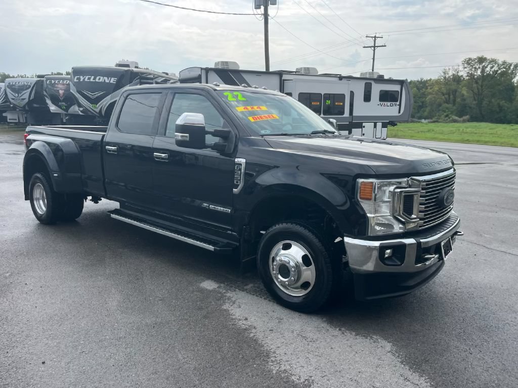 Used 2022 Ford F350 XLT w/ XLT Premium Package AWD/4WD image 4
