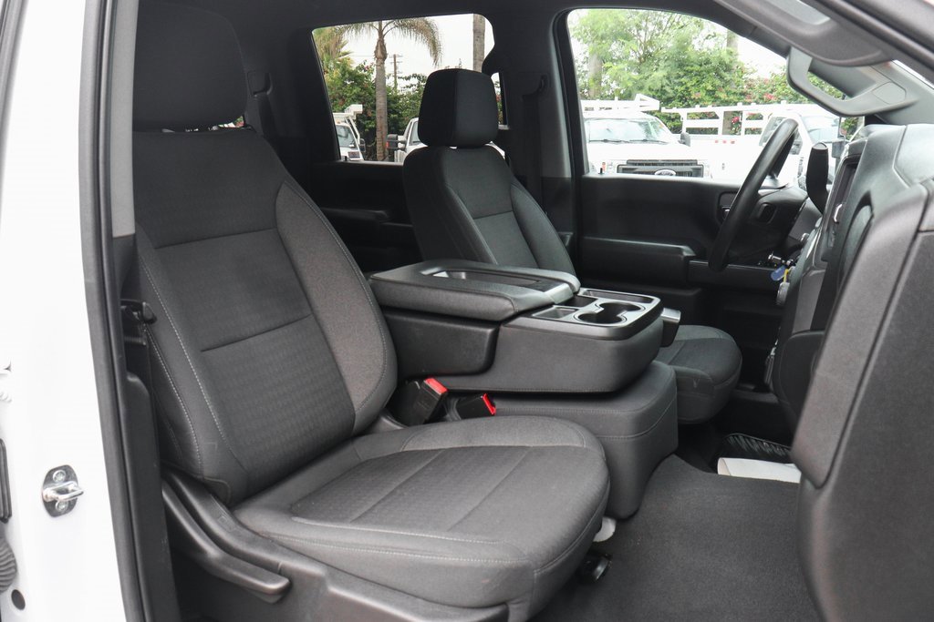 Used 2022 Chevrolet Silverado 2500 Custom w/ Custom Value Package image 36