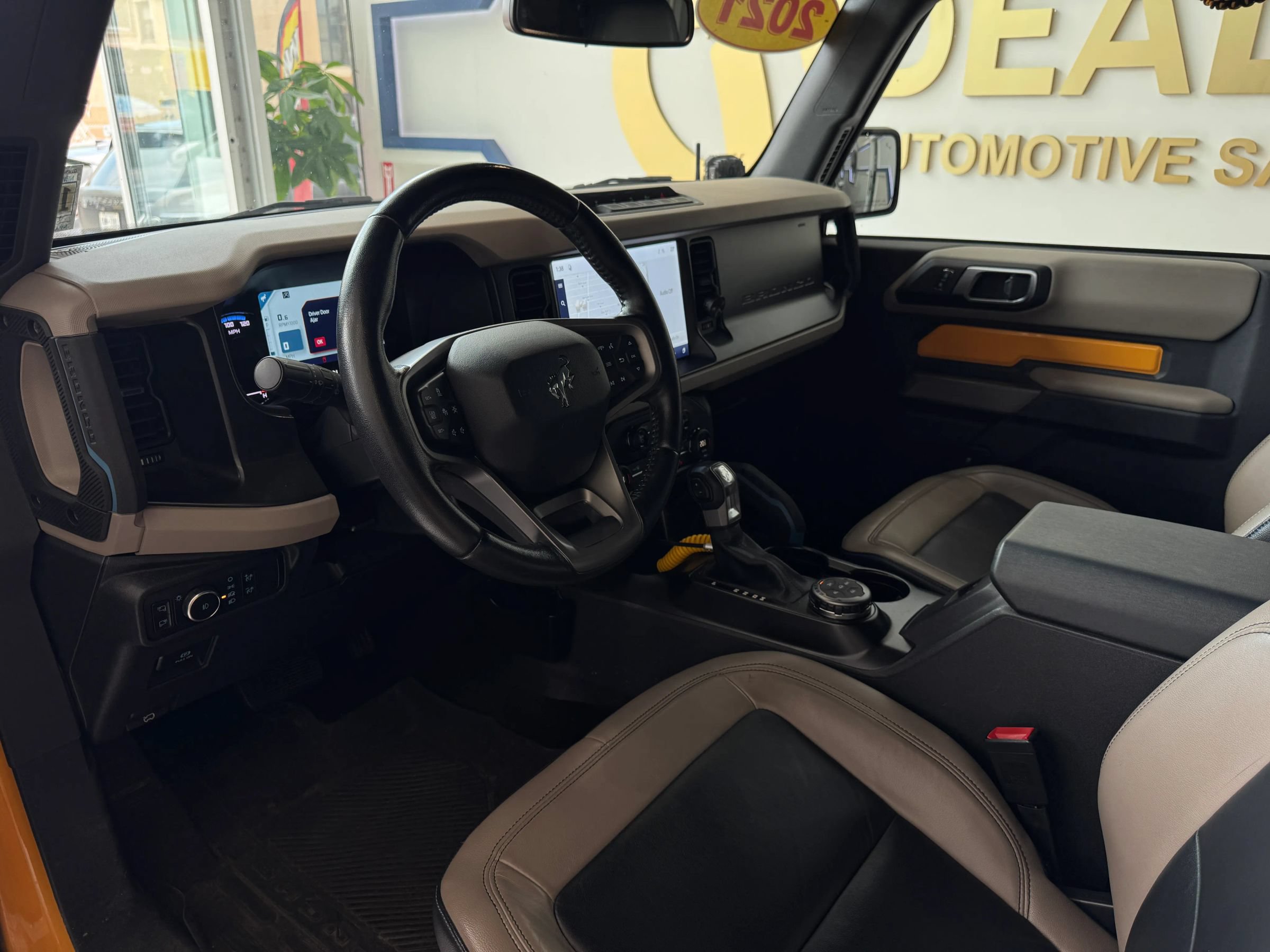 Used 2021 Ford Bronco Wildtrak AWD/4WD image 22