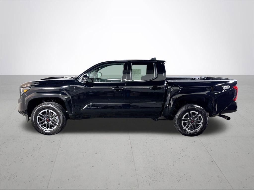 Used 2025 Toyota Tacoma TRD Sport AWD/4WD image 9