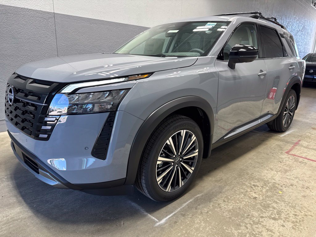 New 2026 Nissan Pathfinder Platinum AWD/4WD image 4