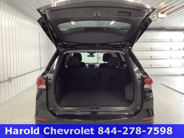 Used 2023 Chevrolet Equinox LS w/ LS Convenience Package image 4