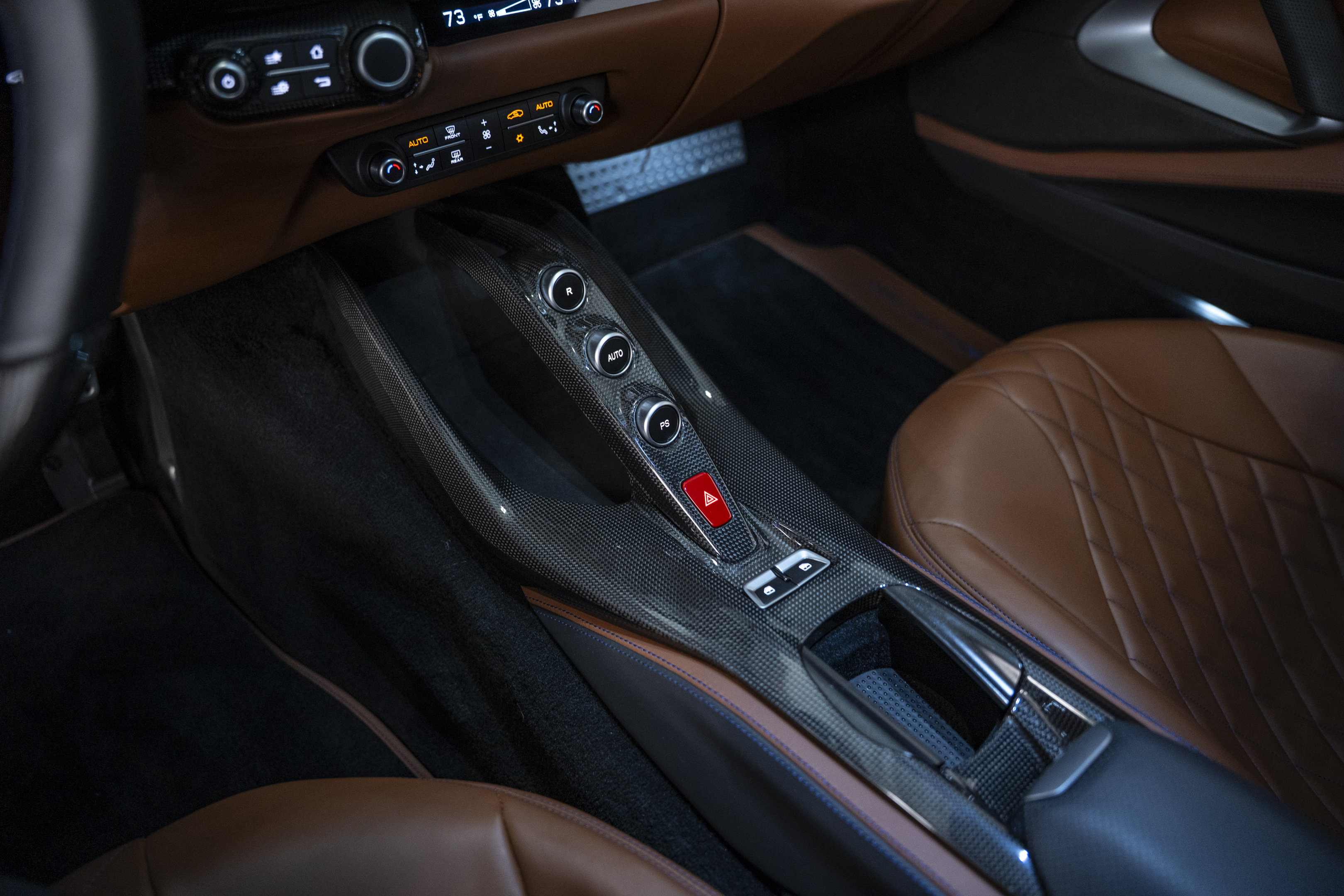 Used 2019 Ferrari 812 Superfast RWD image 39