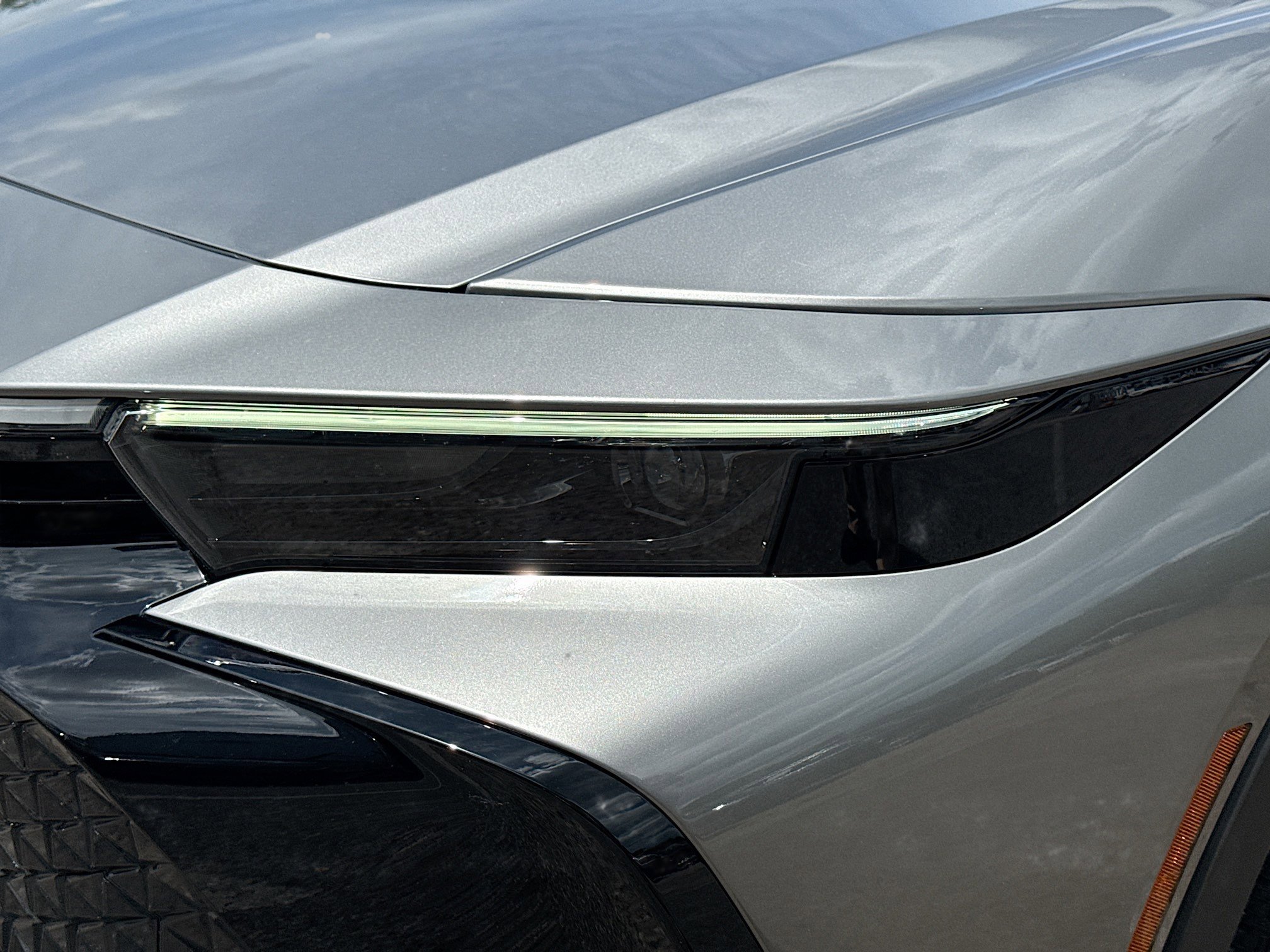 Used 2025 Toyota Crown XLE image 9