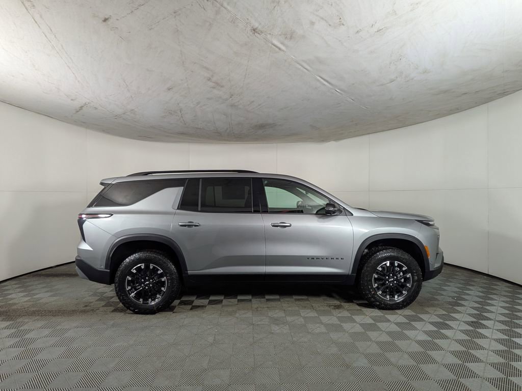 New 2026 Chevrolet Traverse Z71 w/ Enhanced Driving Package image 6