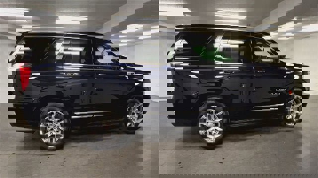 Certified 2023 GMC Yukon SLT w/ SLT Premium Package image 9