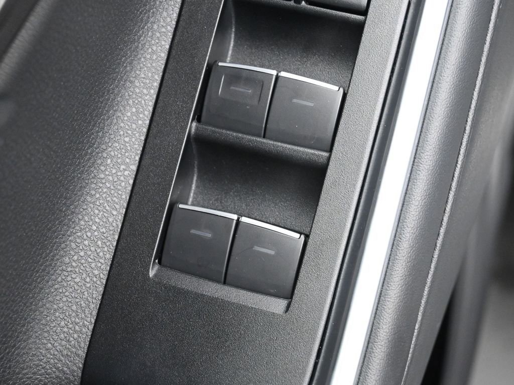 Certified 2025 Toyota Highlander Platinum image 16