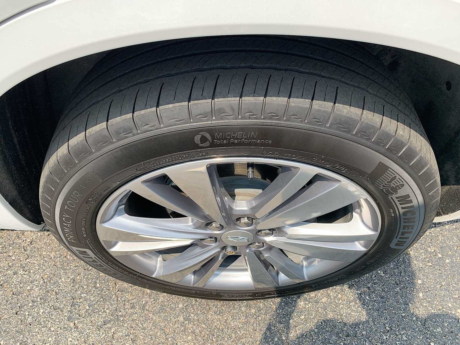 Certified 2024 Cadillac XT6 Premium Luxury w/ Technology Package AWD/4WD image 34
