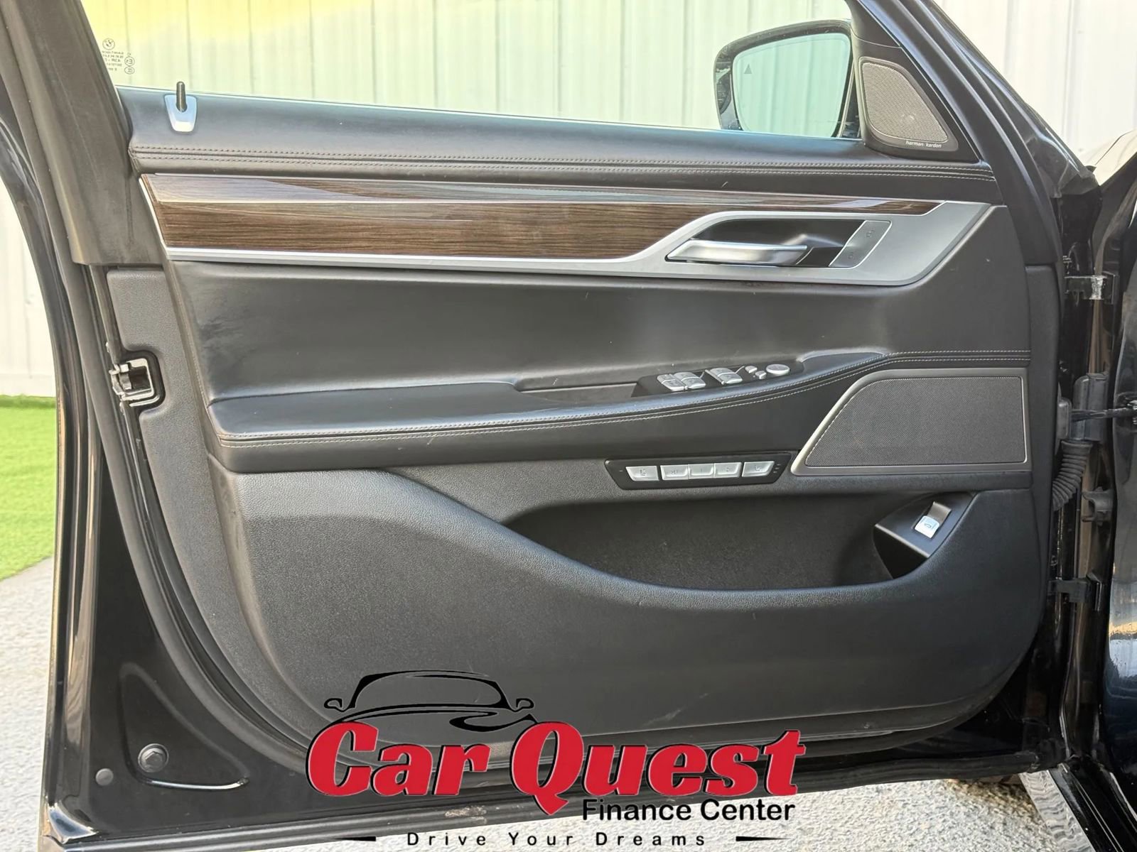 Used 2018 BMW 750i xDrive image 11