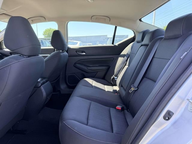 Used 2022 Nissan Altima 2.5 SV FWD image 13