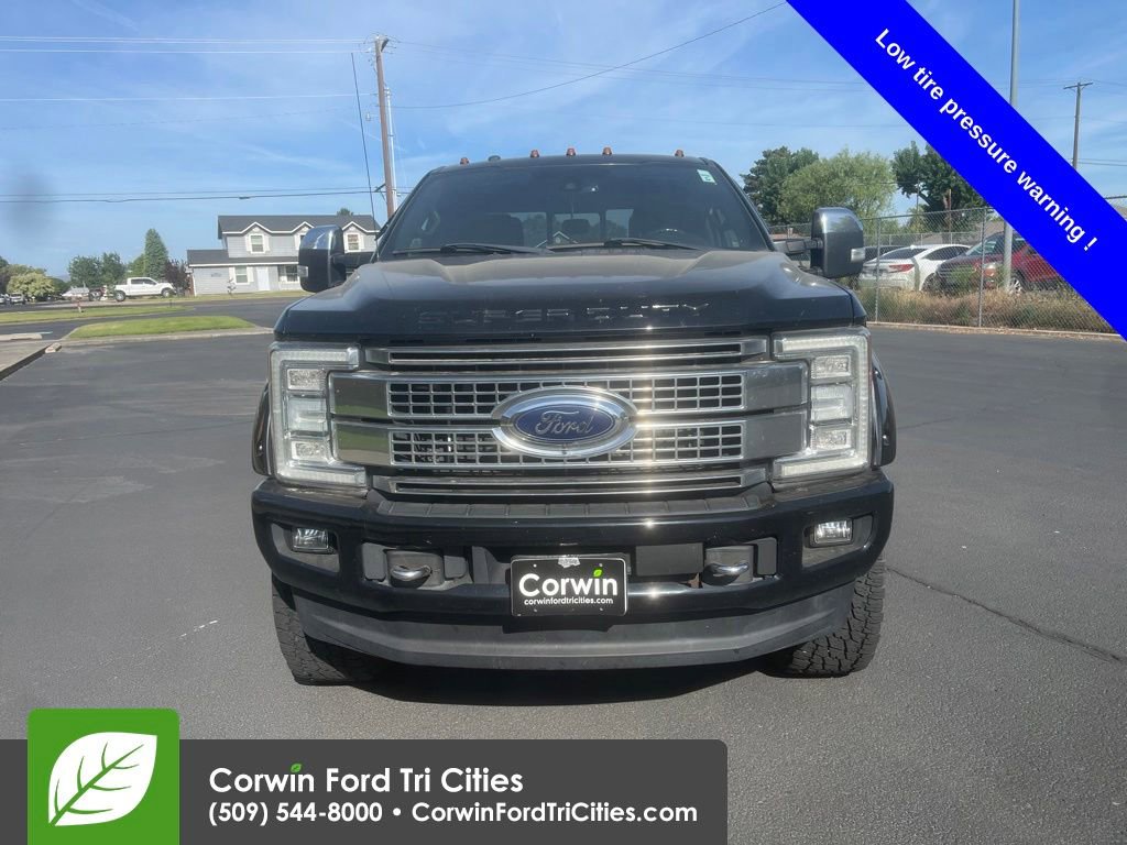 Used 2017 Ford F250 Platinum w/ Platinum Ultimate Package AWD/4WD image 5