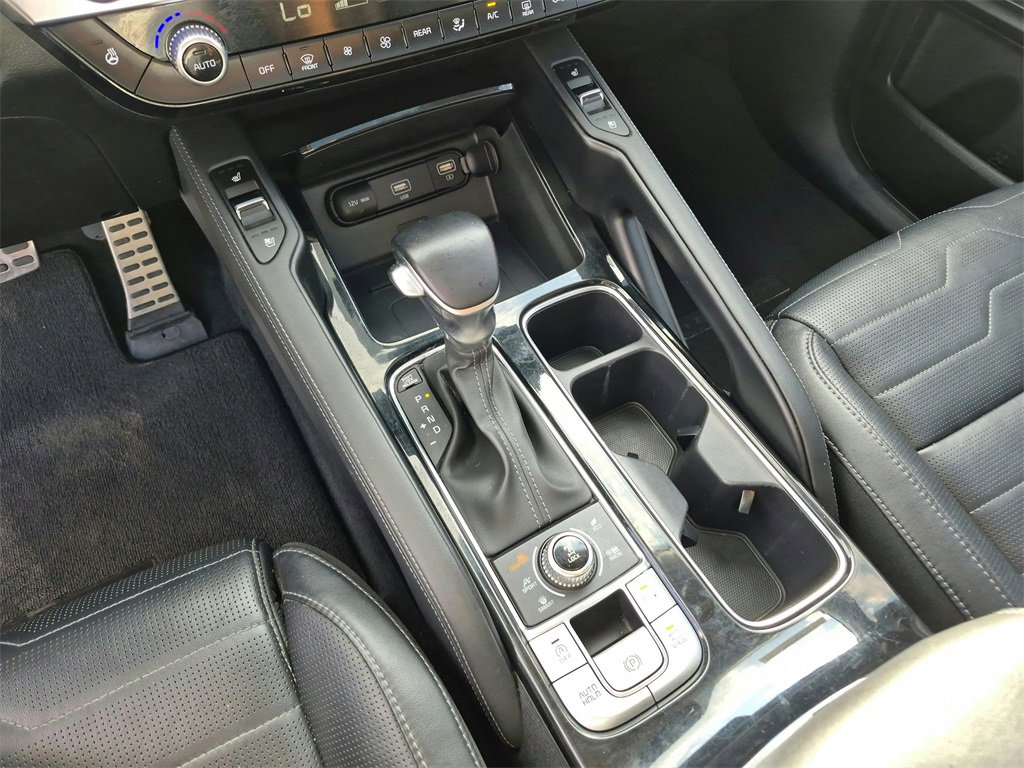 Used 2022 Kia Telluride SX w/ SX Prestige Package image 19