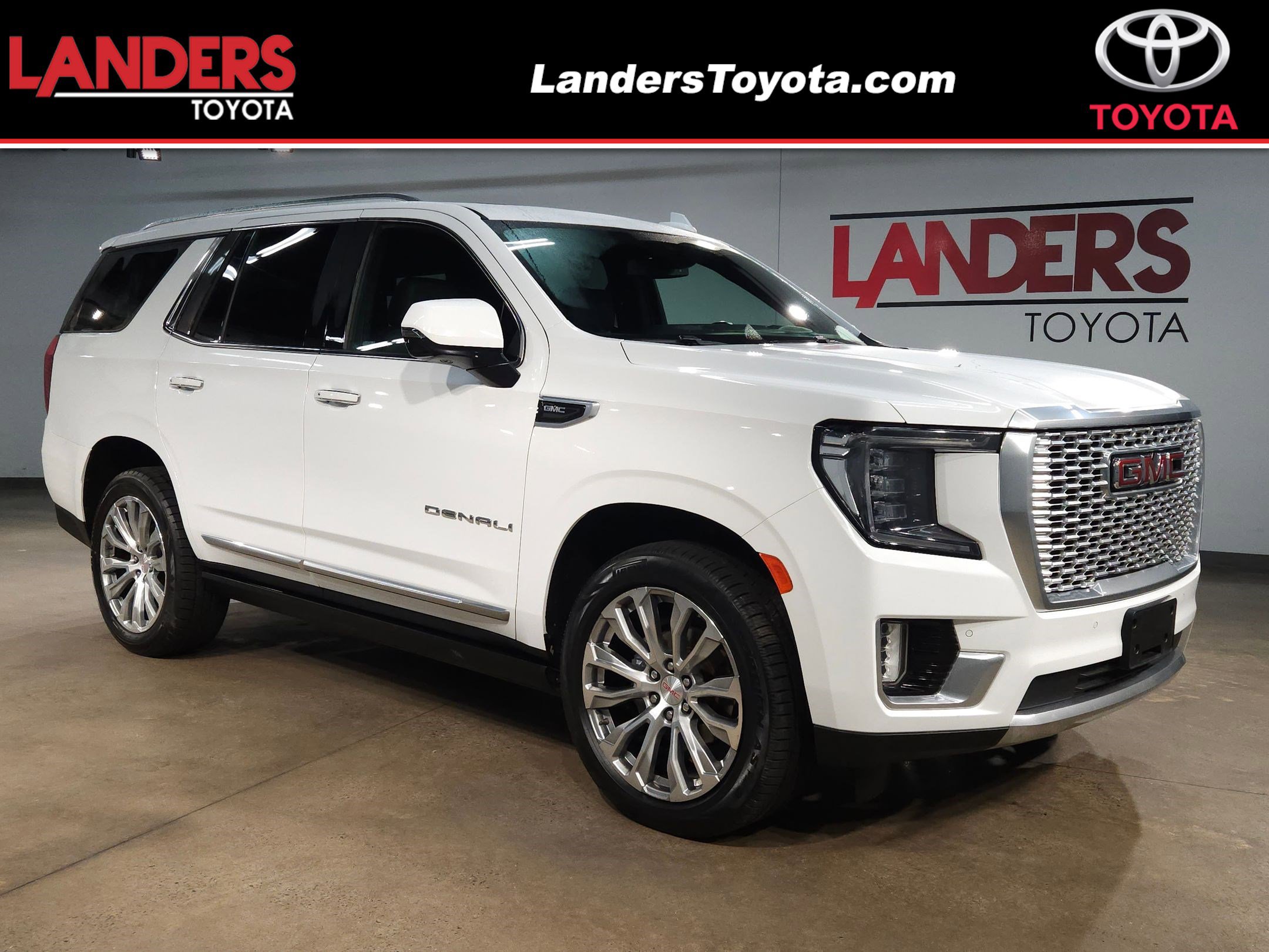Used 2023 GMC Yukon Denali image 1