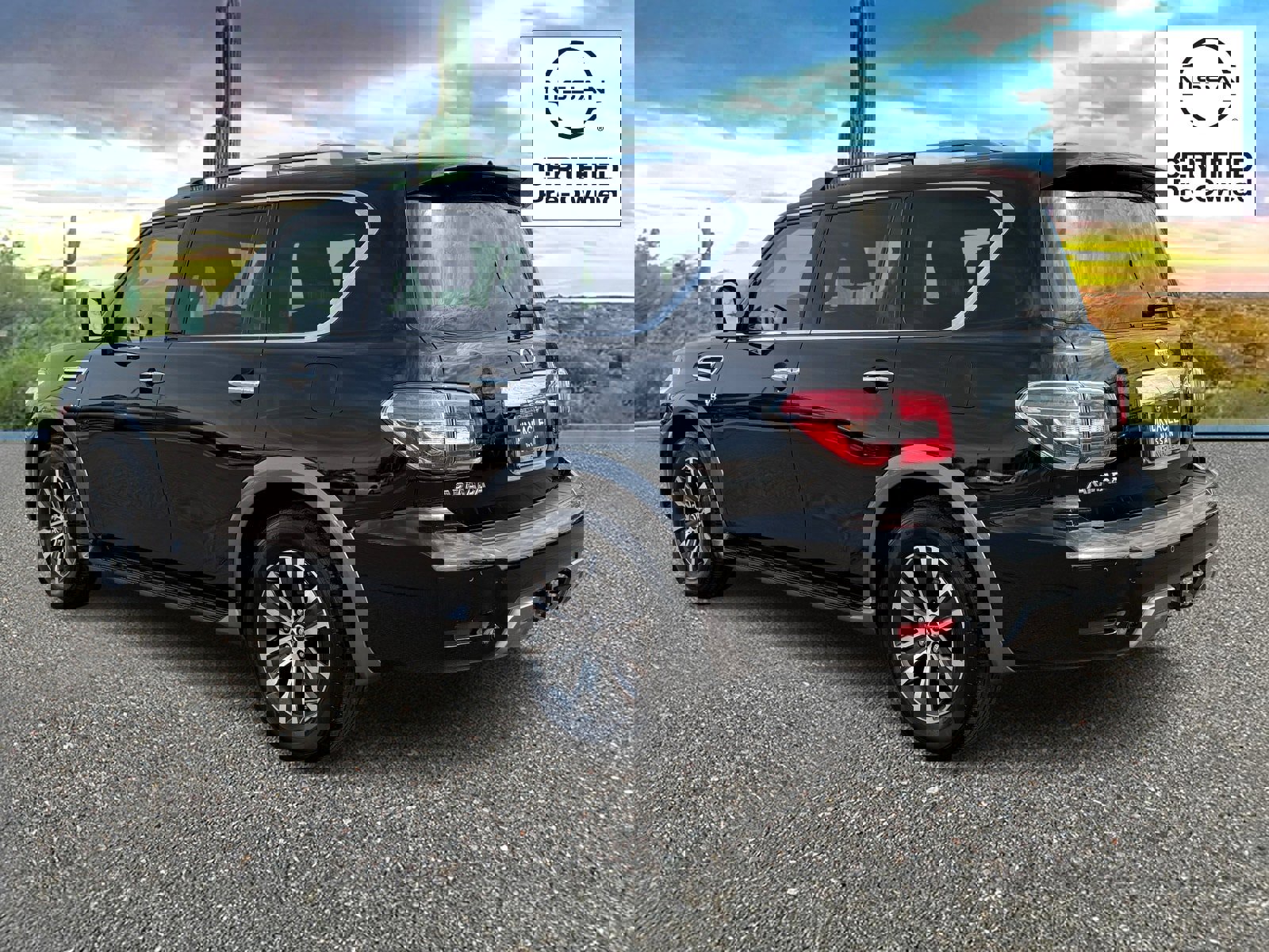 Certified 2020 Nissan Armada SL w/ Premium Package image 4